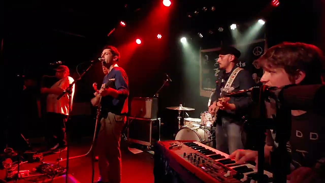 Dead Ghosts - Merle - Rotown - 1 8 2025