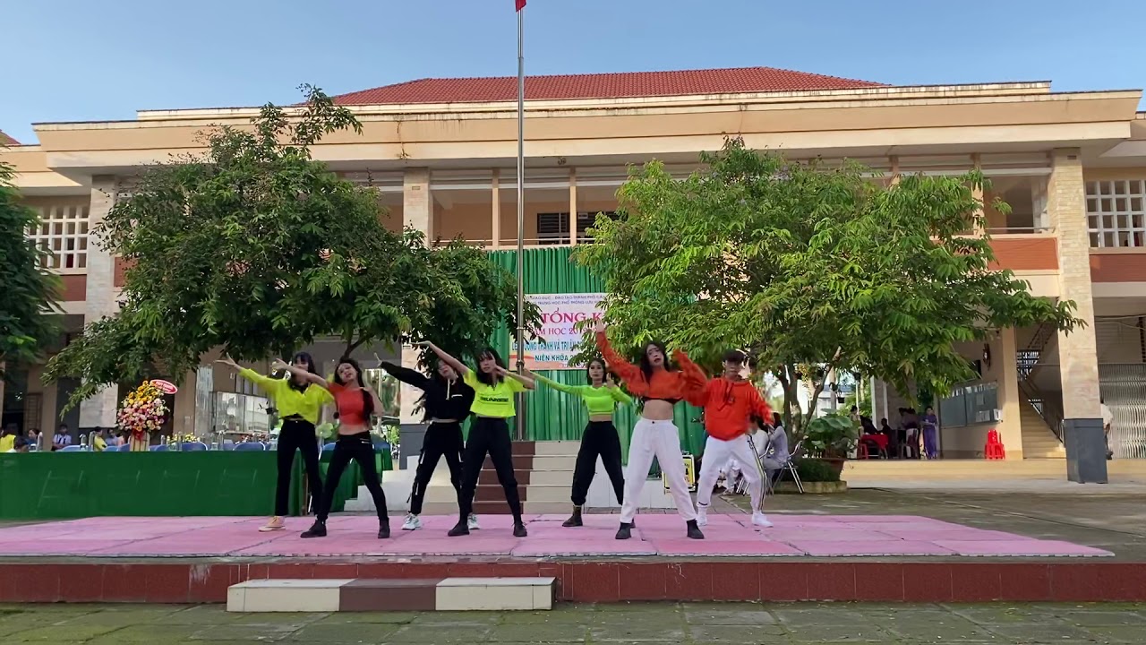 Tổng kết năm học 2019-2020 trường THPT LƯU HỮU PHƯỚC ( nhảy mashup )