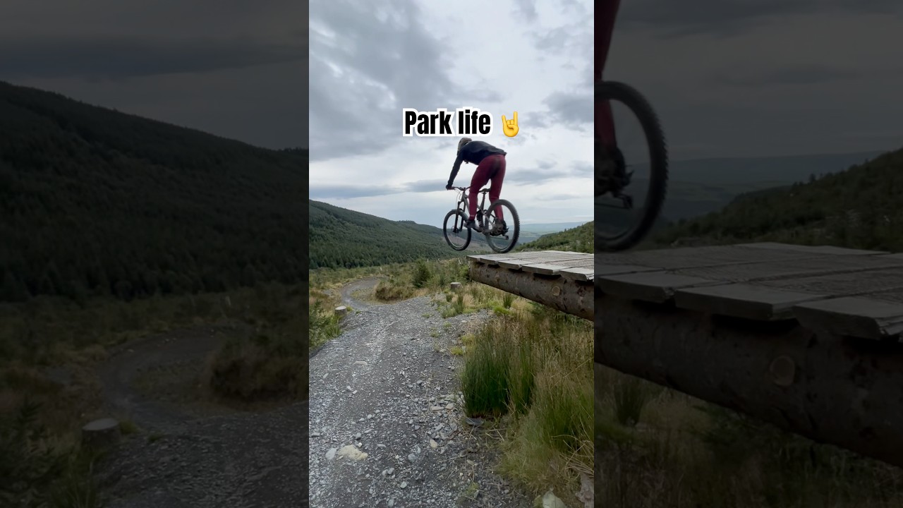 Hit the insta360 jump at Dyfi Bike Park 🤘#mtb #bikepark #mountainbike