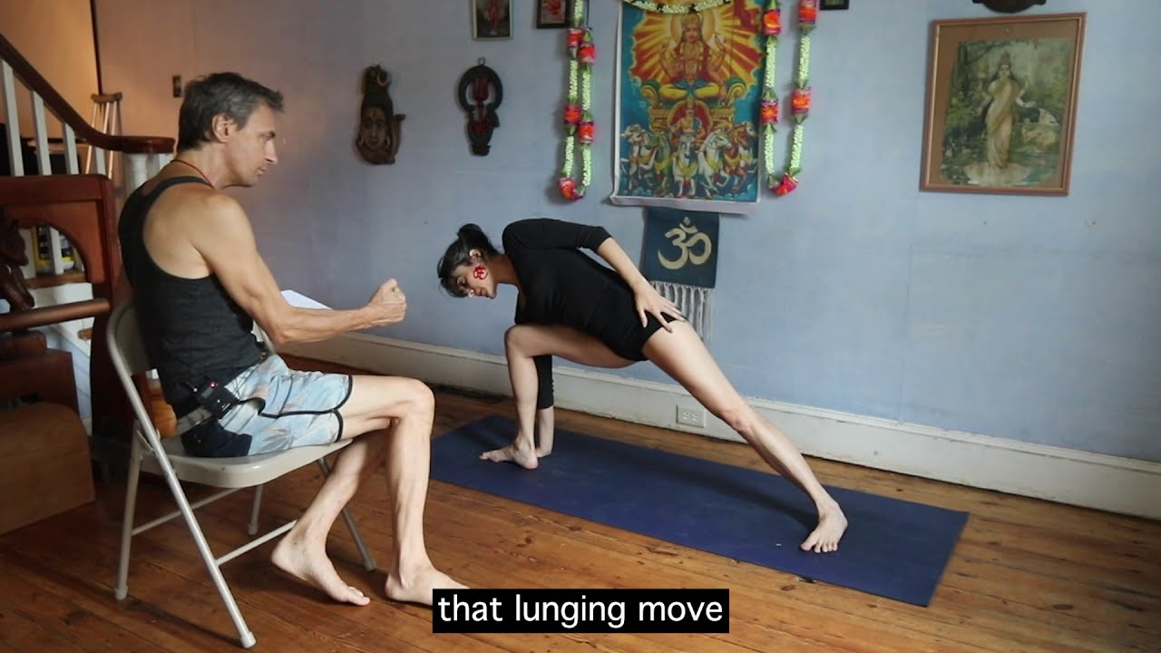 Adjusting Utthita Parsvakonasana Verbal and Physical Cues (Side Angle Stretch) with David Garrigues