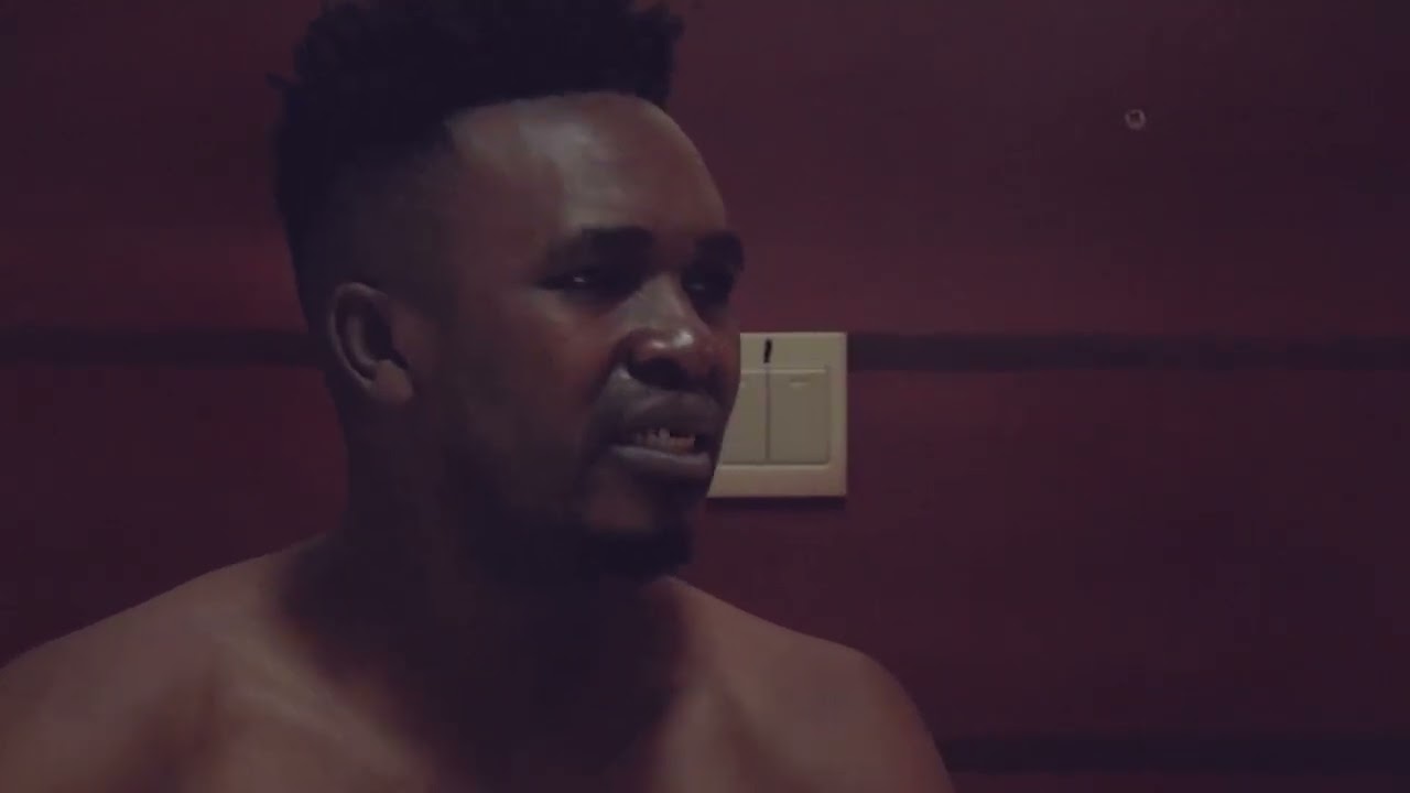 Première nuit d'un couple né de nouveau après 6ans de fréquentation. Vous aimez voir non 🤣🤣