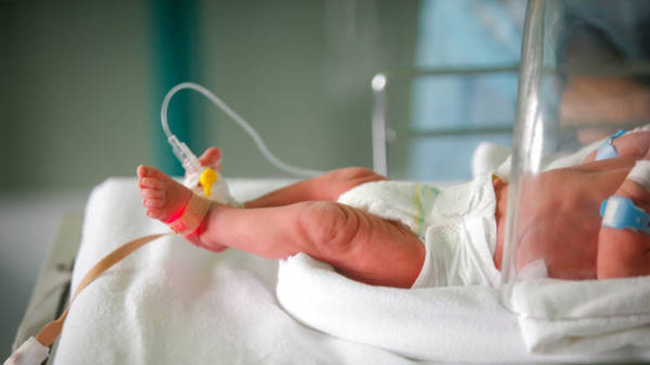 HAYA HAPA MAMBO YA KUZINGATIA ILI USIBADILISHIWE AU KUIBIWA MTOTO HOSPITALI BAADA YA KUJIFUNGUA
