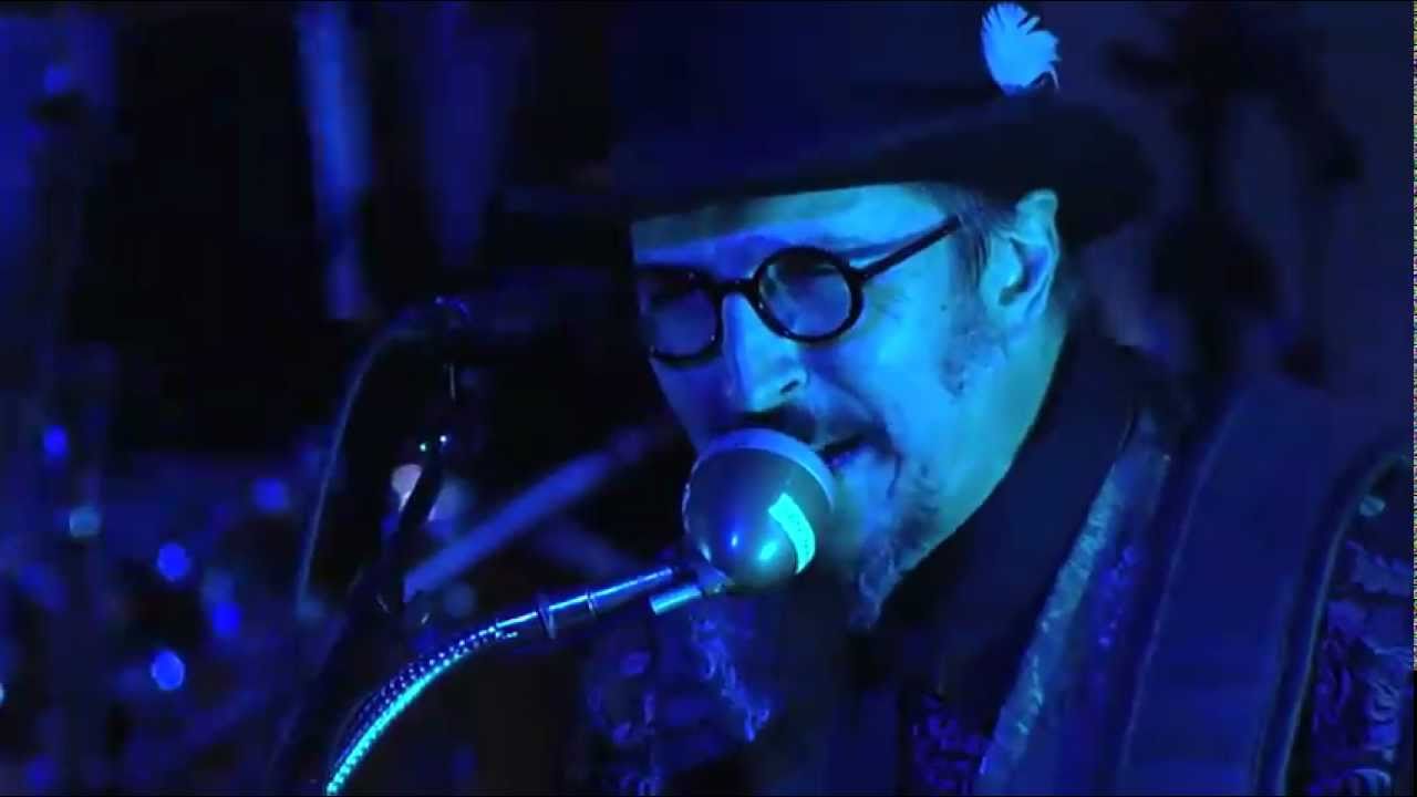 Primus performing 