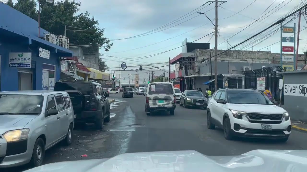 Kingston, Jamaica Drive 🇯🇲 | Exploring the Capital by Car