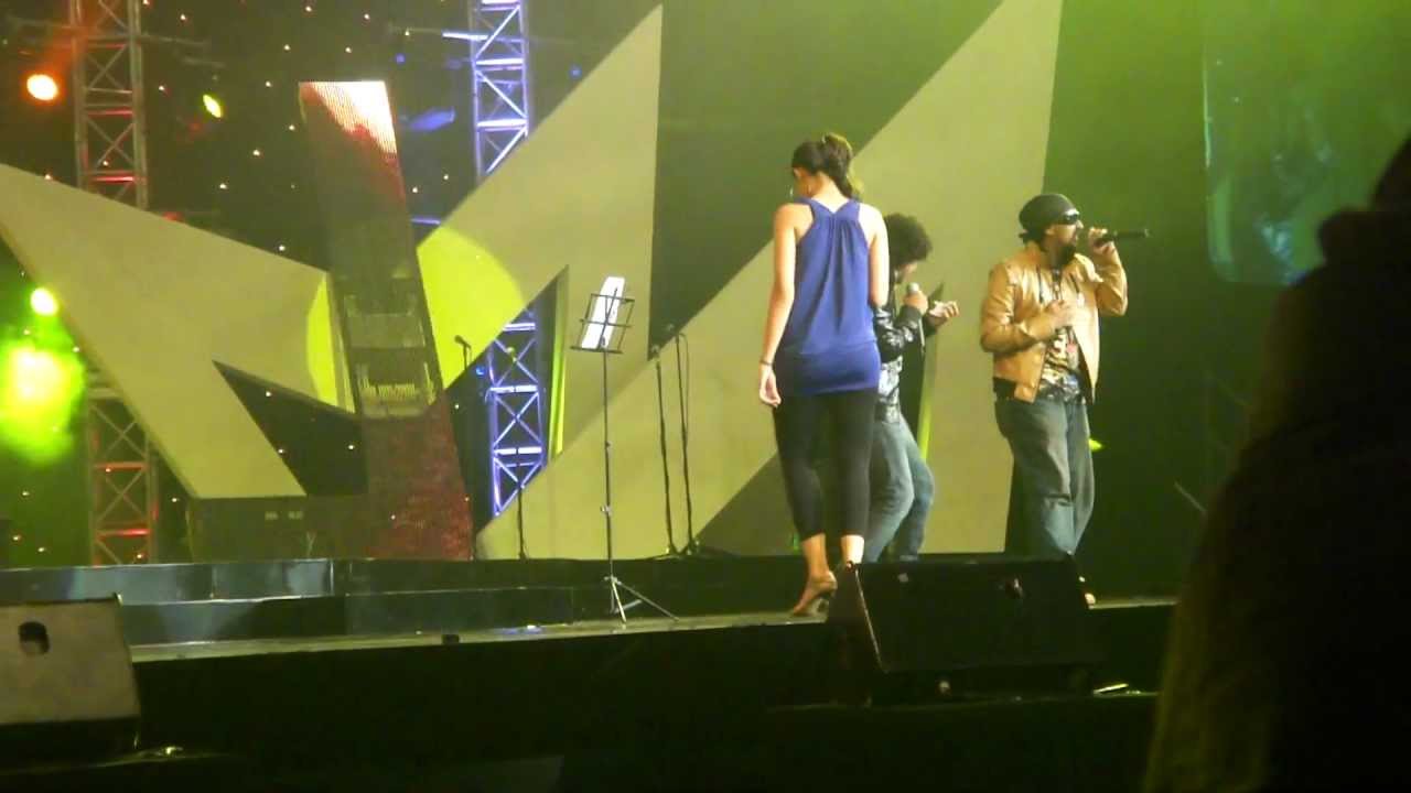 VEDI  KADHALIKKA  LIVE  PERFORMANCE EMCEE JESZ ANDREA NARESH IYER IN KUALA LUMPUR