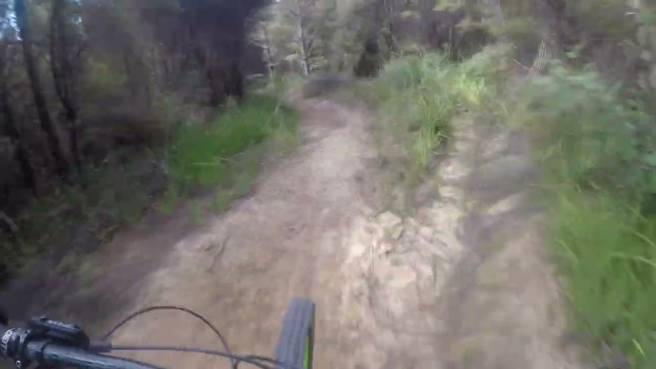 WCRC.STILL HEADING AROUND THE BACK.LOL