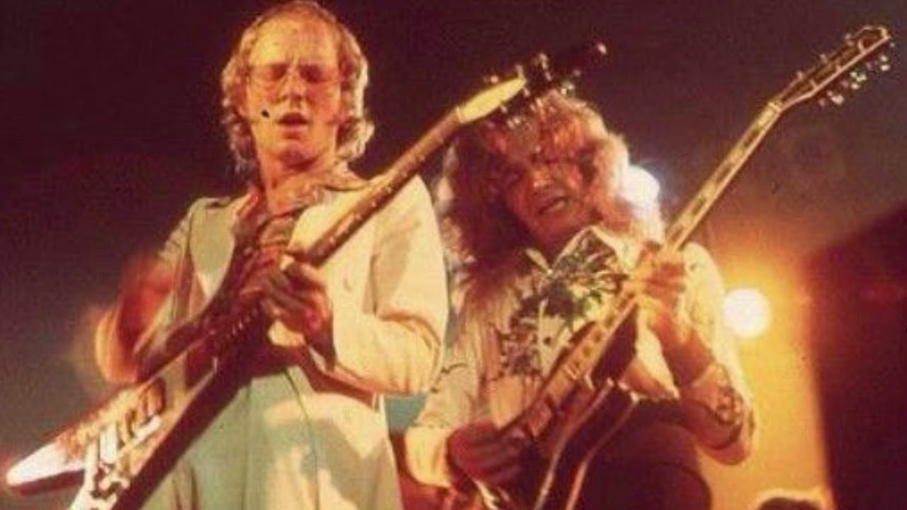 Wishbone Ash - Living Proof (Live Hammersmith Odeon 1988)