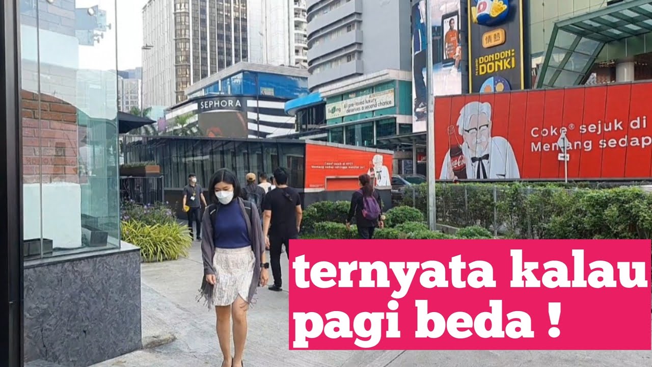 Walking for searching malaysian street food for my breakfast