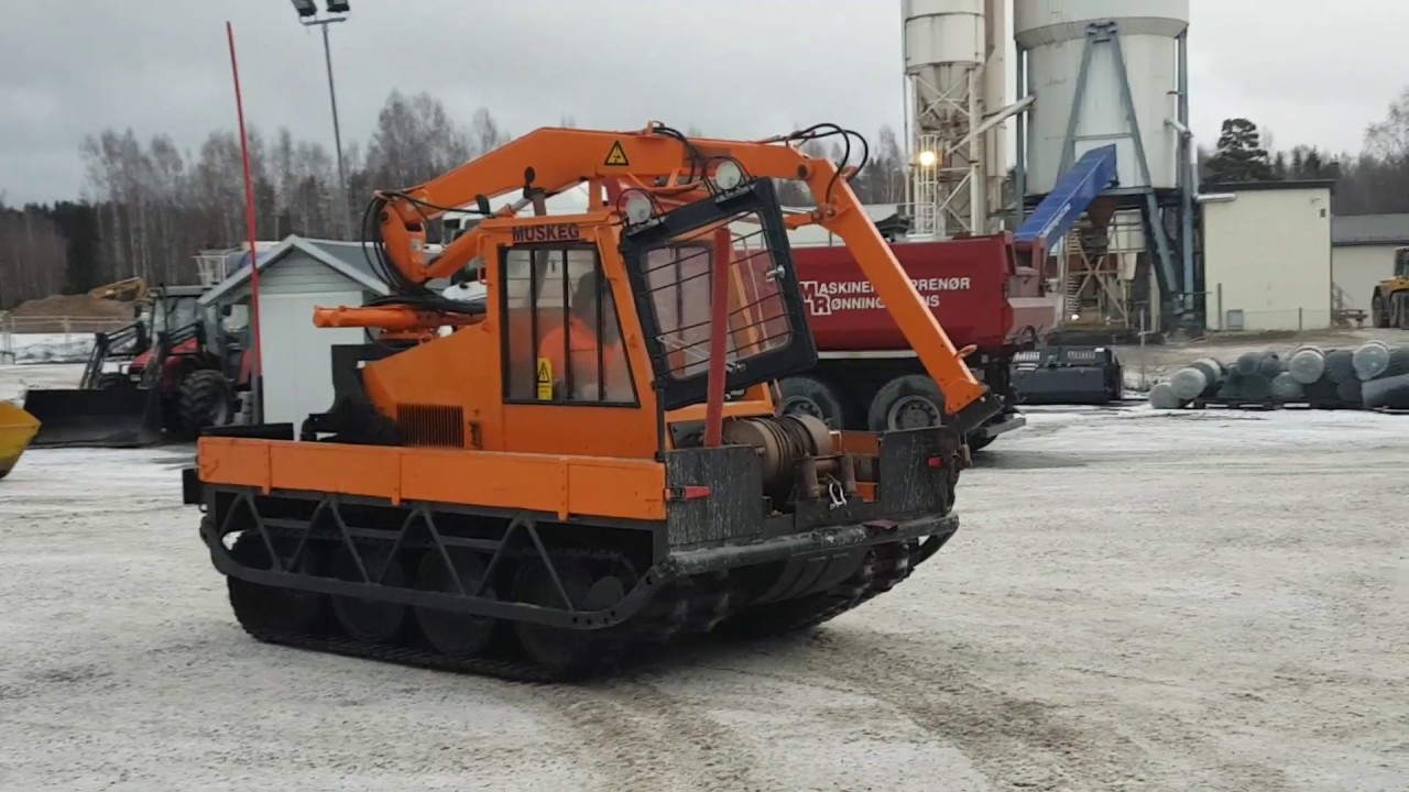 Bombardier Muskeg Driving