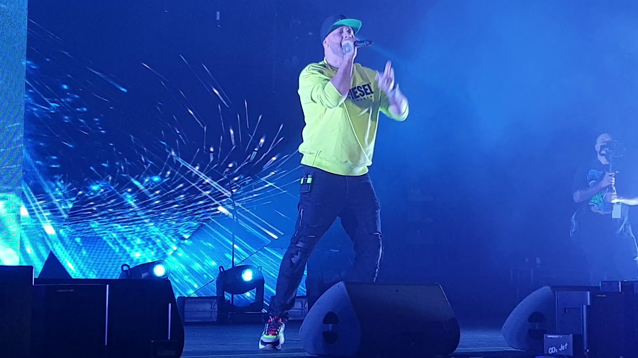 Valentino - Besame (Nicky Jam - Intimo Tour - ISS Dome Düsseldorf - LIVE - 2019-11-02)