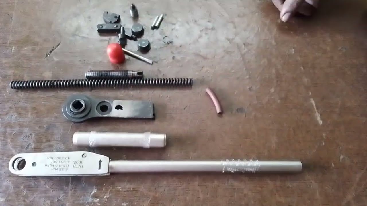 Parts of the Torque Wrench  टॉर्क रेंच के भाग