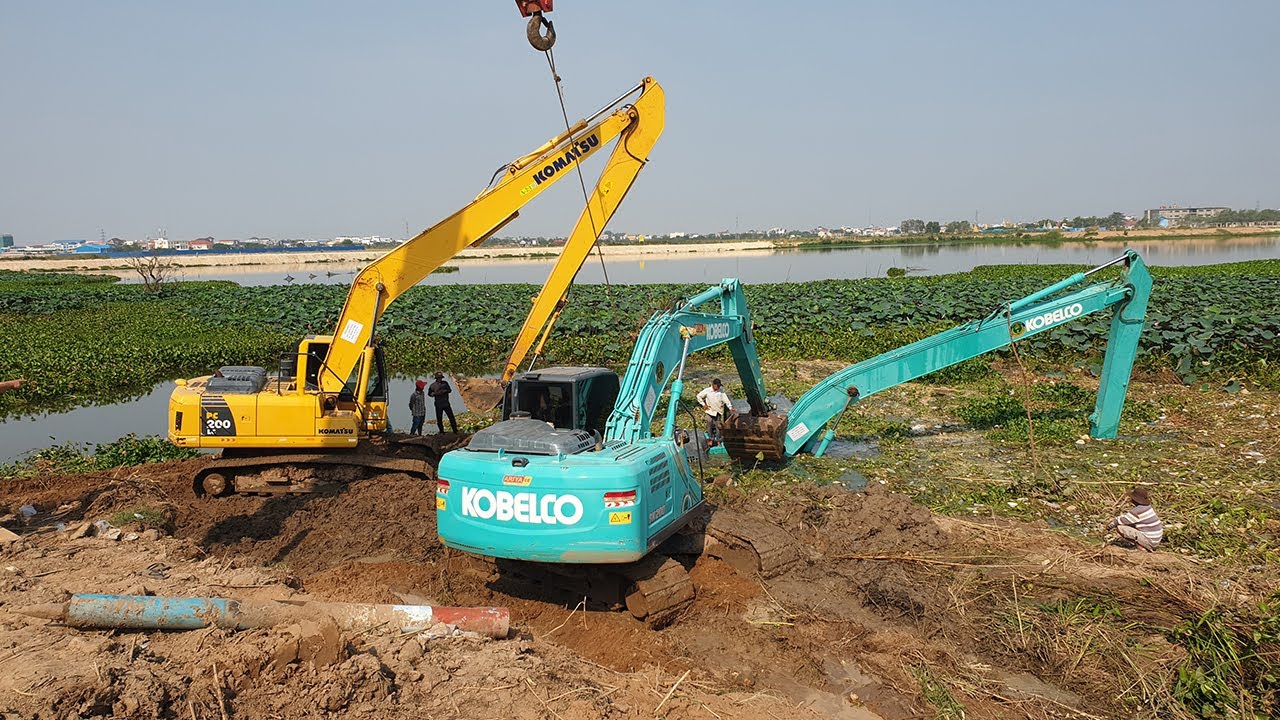 Incredible Recovery Excavator Sinking In Water