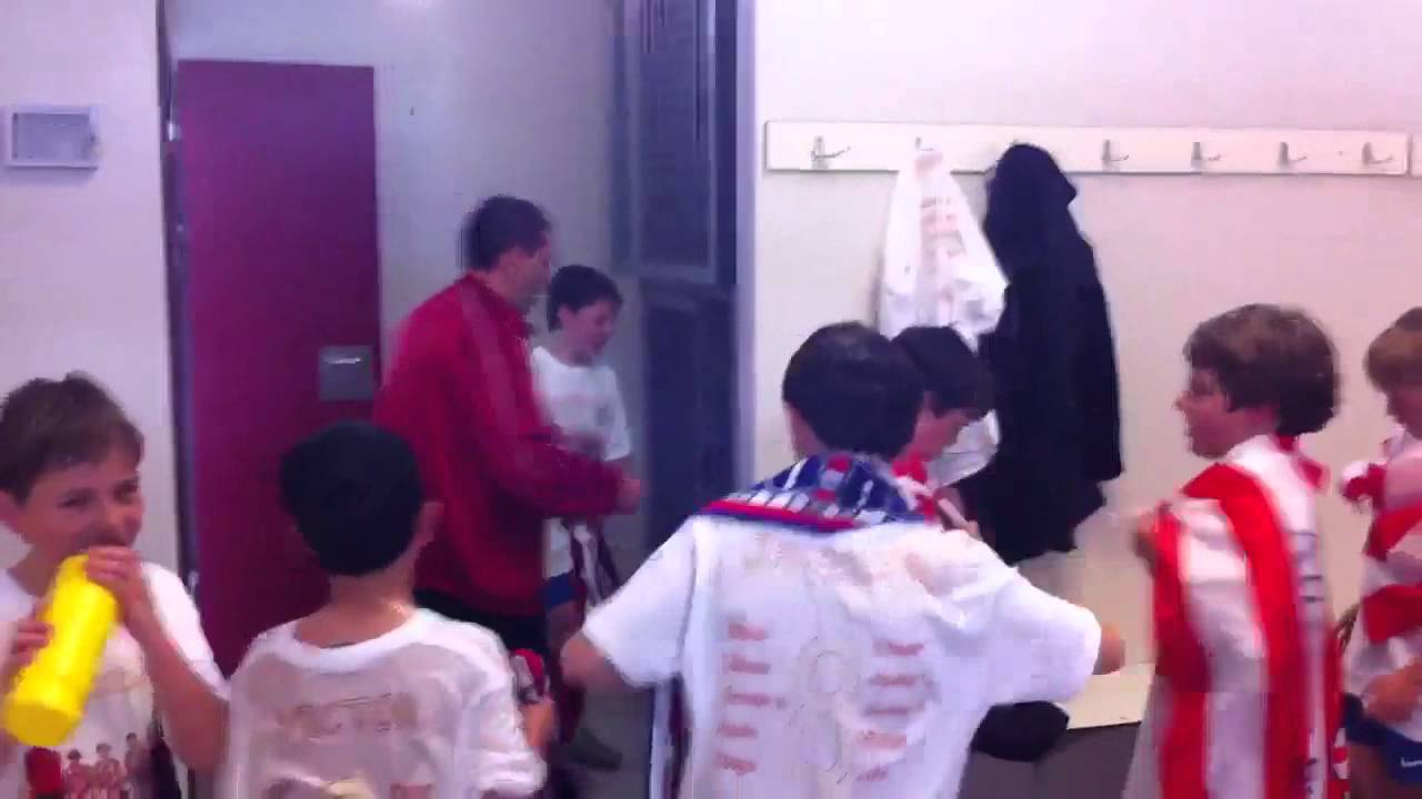 Atlético de Madrid G Benjamín - Celebración en Vestuario -