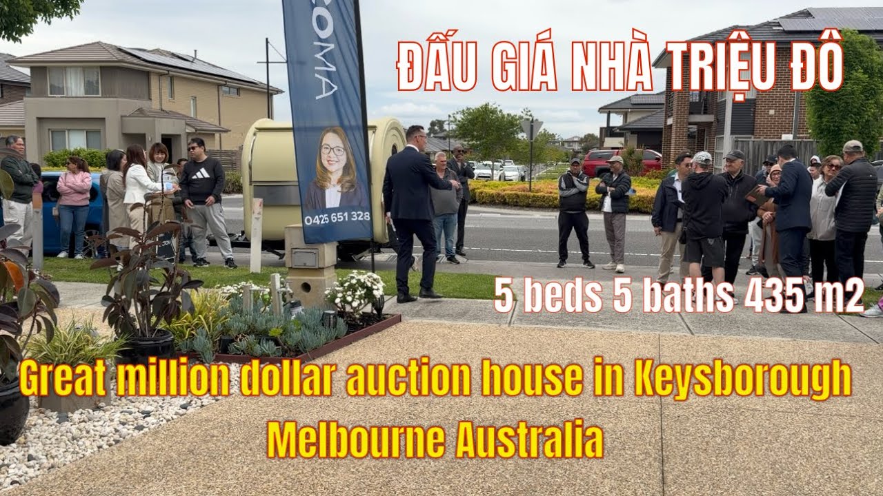 Great auction of million dollar house in Keysborough Victoria Australia. Đấu giá nhà triệu đô ở Úc.