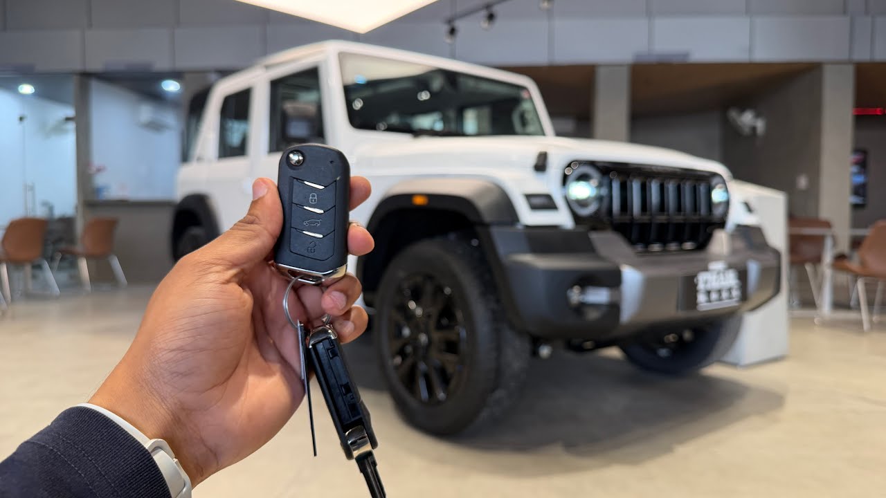 Mahindra Thar Roxx STAR Edition 2026 Diesel Manual White - Better Than AX7L - On road Price ? 