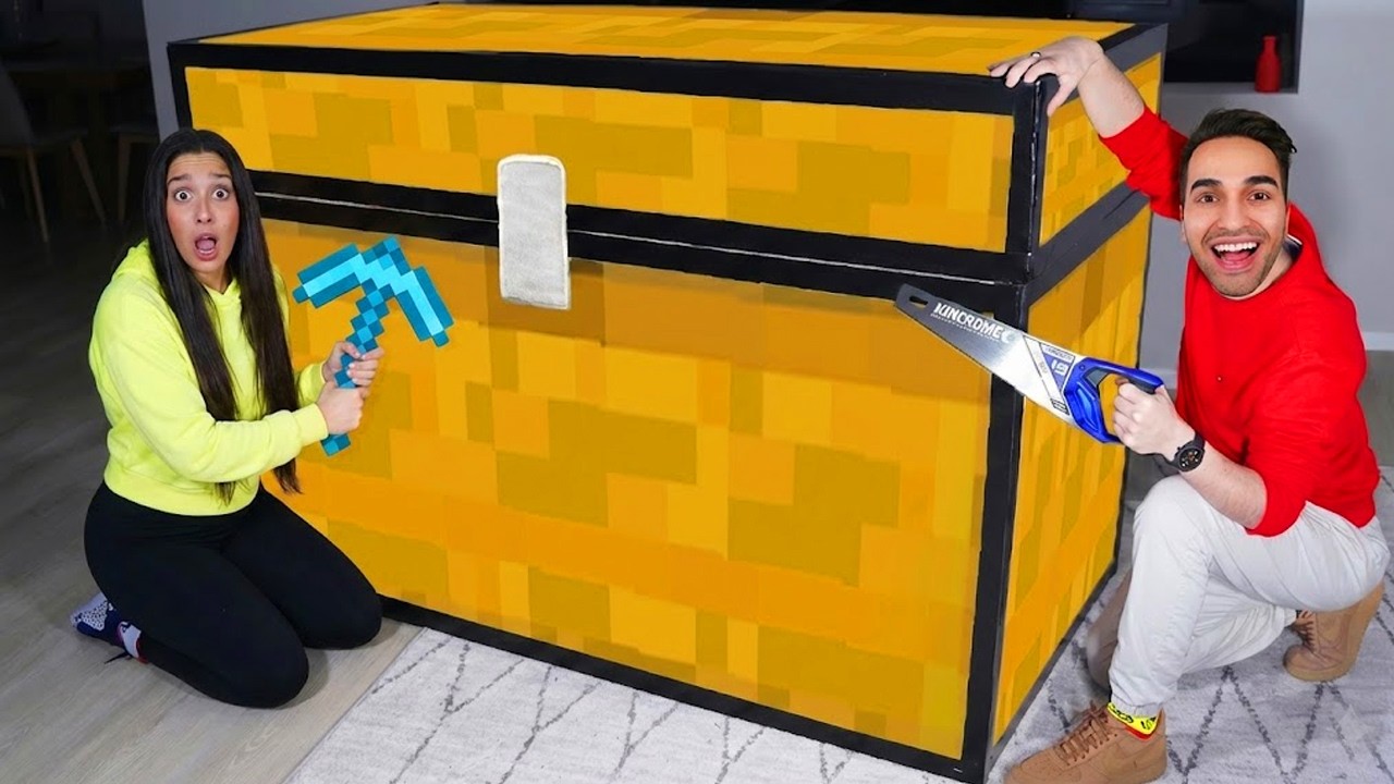 APRIAMO UN BOX GIGANTE DI MINECRAFT