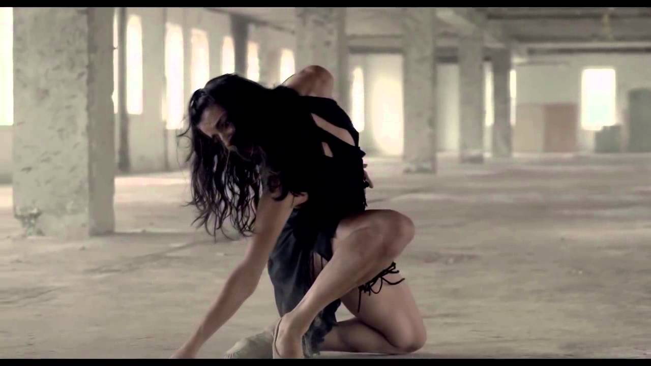 Strong - London Grammar (HD)