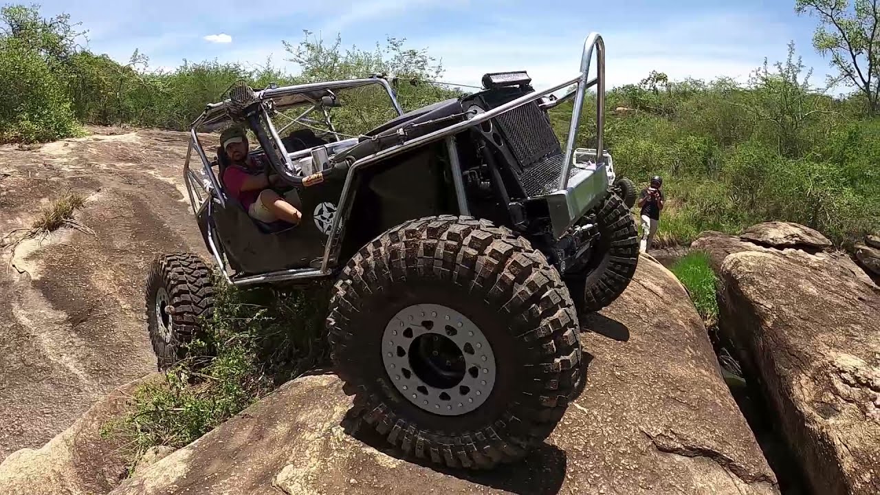 Bundu Bandits and Low Rangers Rock Crawling