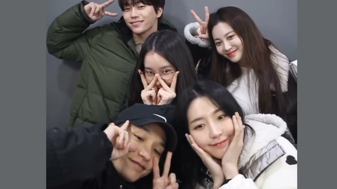 Host and Cast of Transit Love Season 2