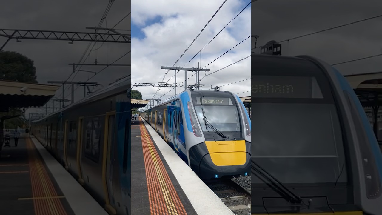 High Capacity Metro Trains, Melbourne (HCMT) - Departing Oakleigh Station (Pakenham Line) #shorts