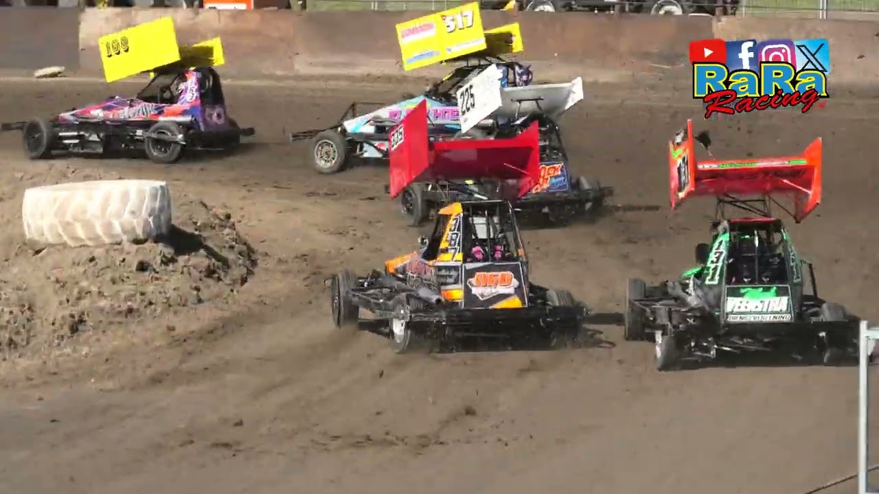 Stockcar F2 heat 4  - Autocross Hallum - zaterdag 30 augustus 2025 - RaRaRacing