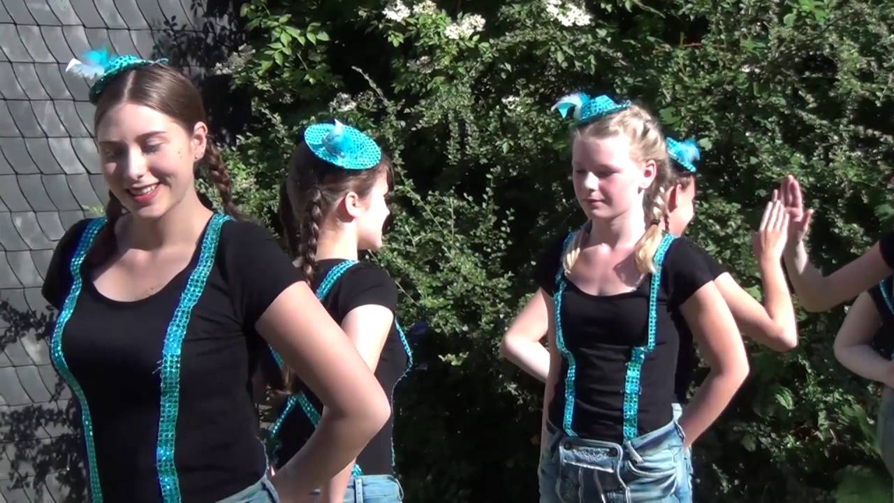 Proben der Juniorengarde der Blauen Funken Guxhagen