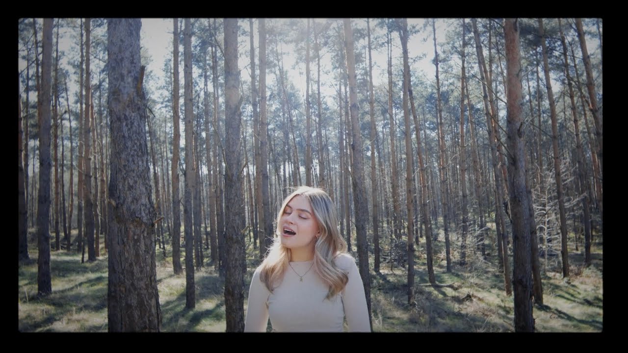 Rianne Lena - Back in Time (Official Music Video)