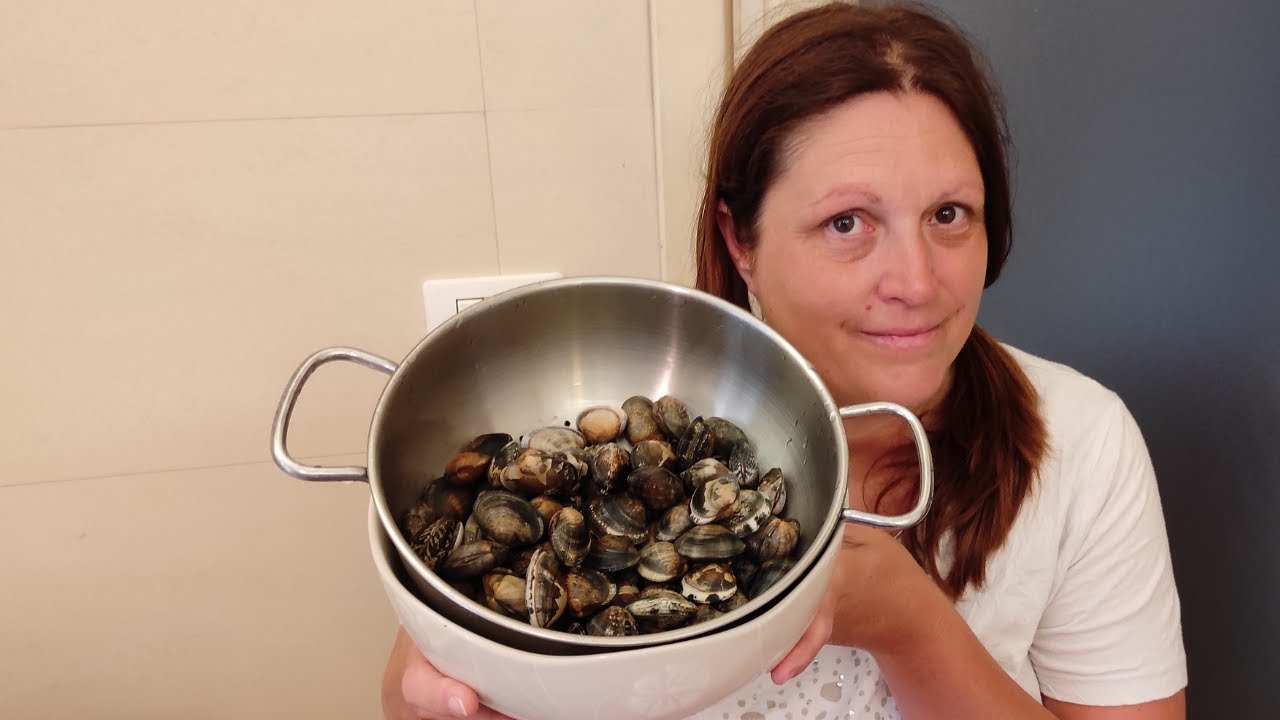 Come pulire le vongole dalla sabbia e lavarle alla perfezione!