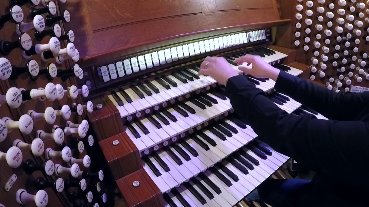 Carol of the Bells (Melbourne Town Hall Grand Organ)