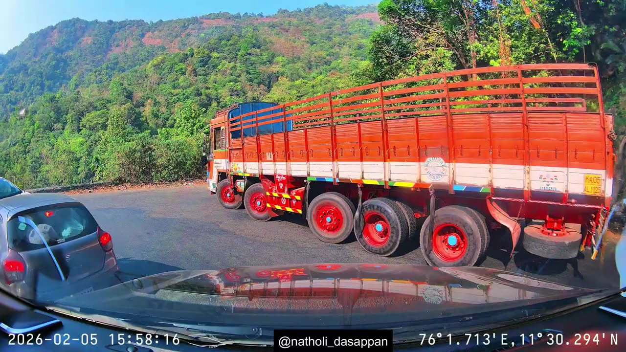 Thamarassery Churam: The Gridlock 🌫️🐒 | 4K Dashcam POV