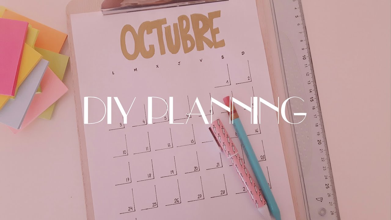 DIY ¿Hacer tu propio planificador mensual? // The Brunette Style