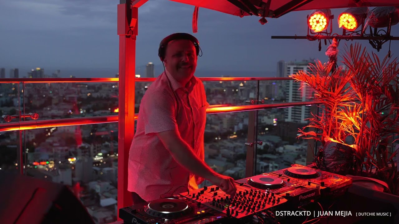 Rhythms & Beats: Juan Mejia's  Deep House Journey