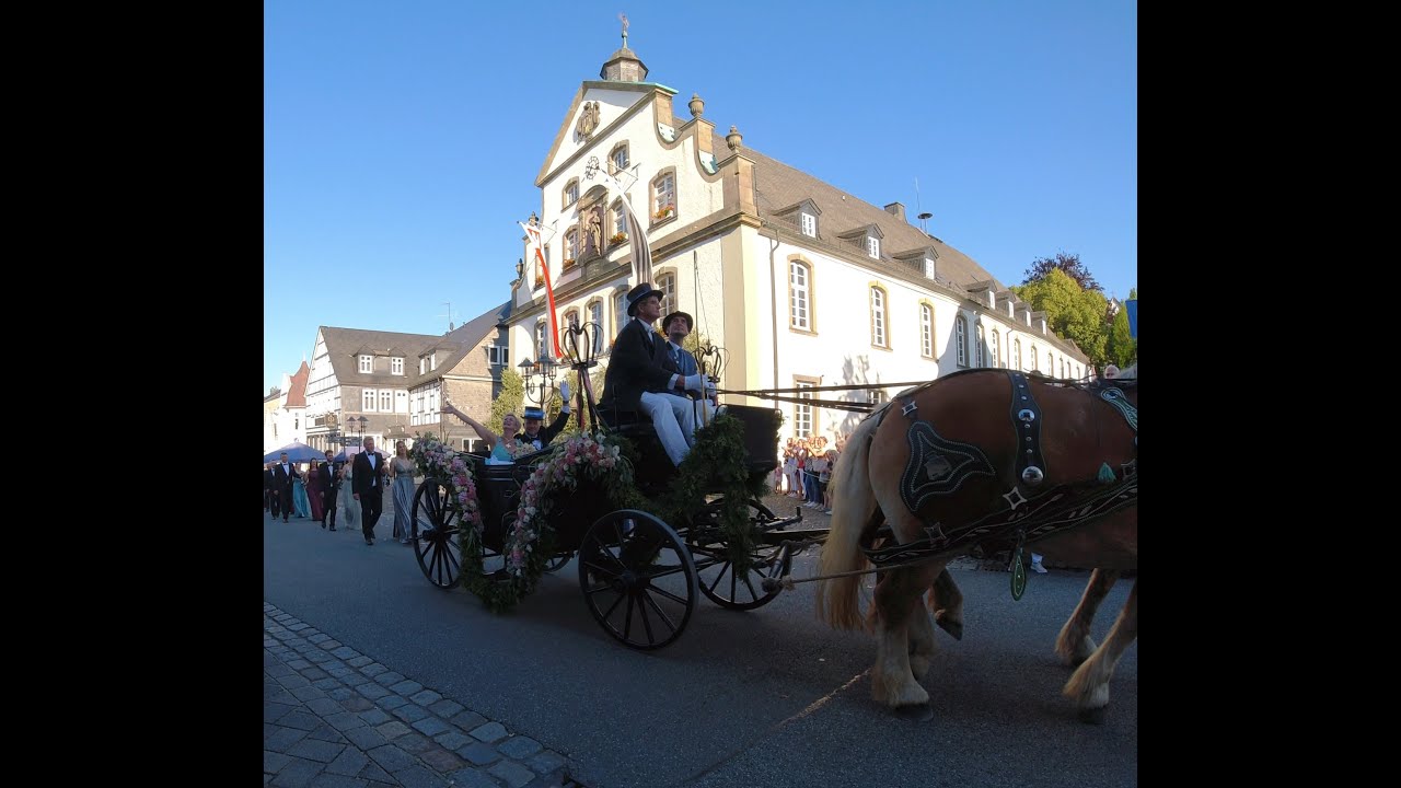 Schützenfest Brilon 2024 Großer Festzug Neues Königspaar