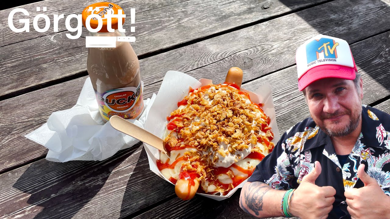 Halv Special 🌭 - Swedish Street Food at its Best