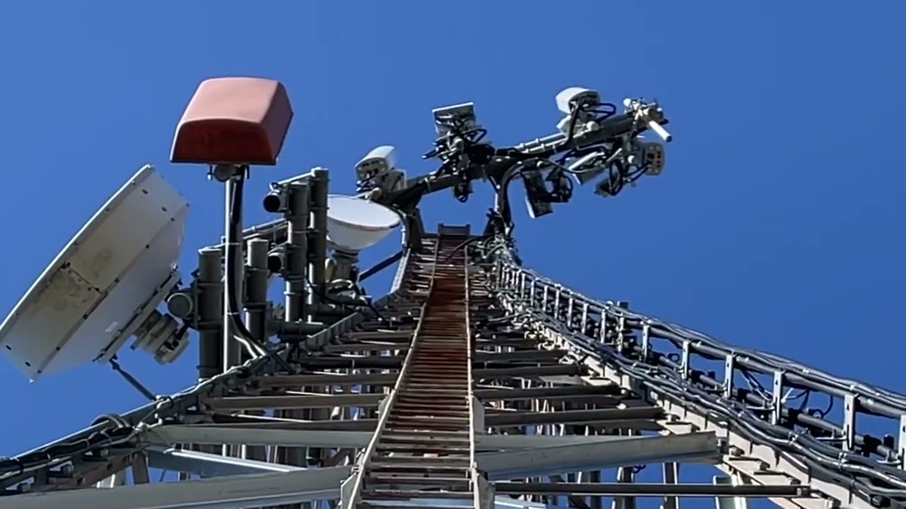 Mt Oberon Optus cell tower wind loading