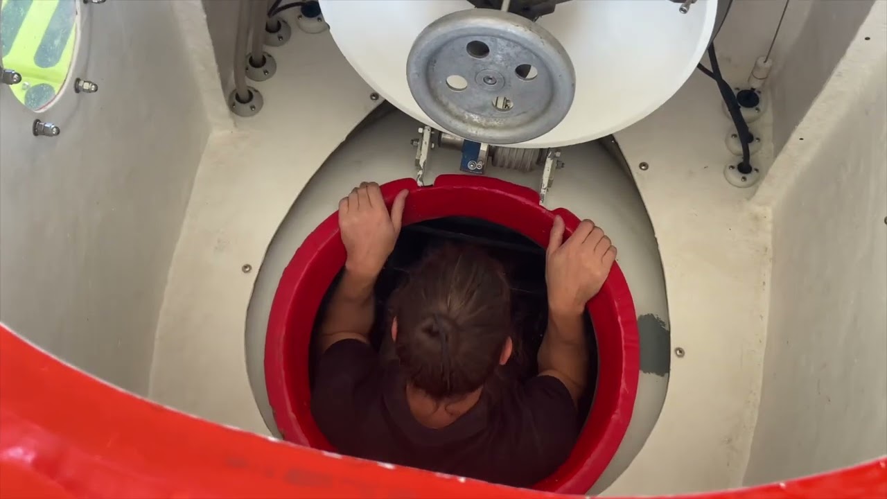 Pisces VI Submarine visit for MarineSciCamp