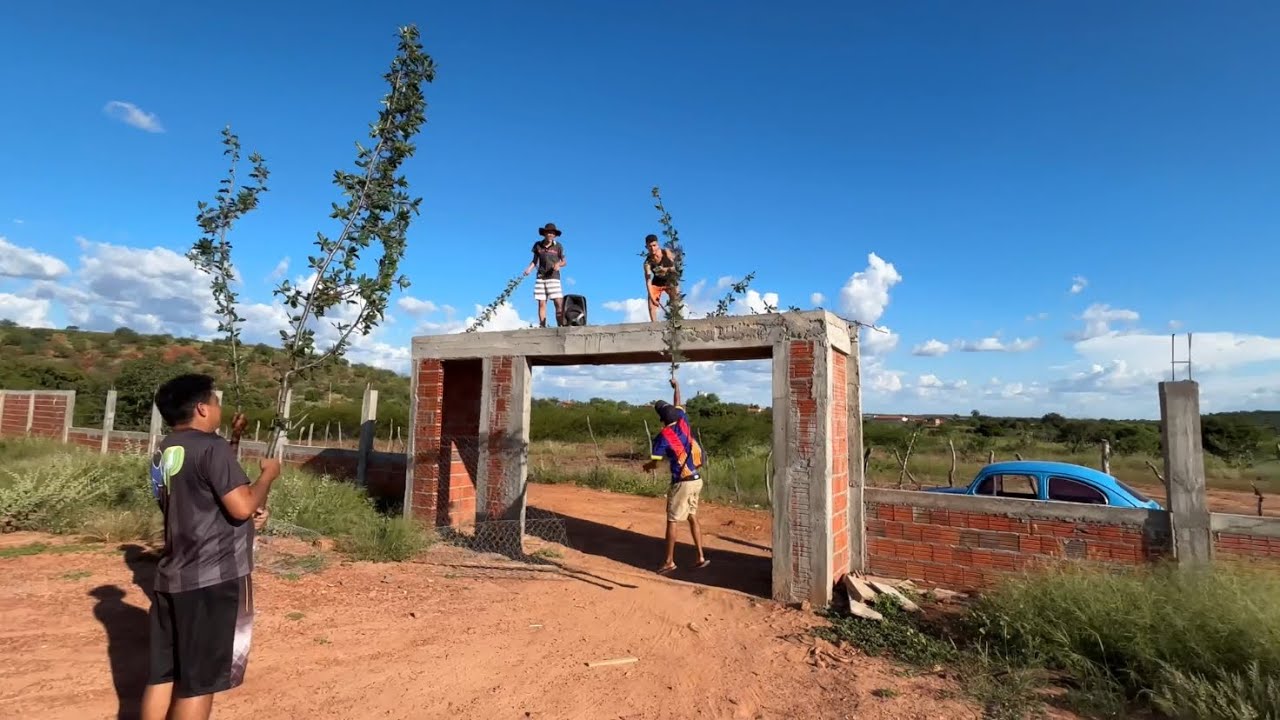 OS PIORES APELIDOS DE TODOS EM SOM ALTO DEU RUIM