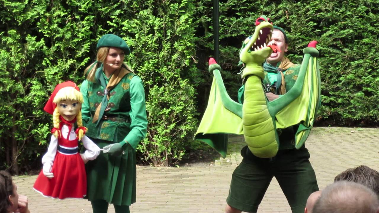 Sprookjesboom: Assepoester wil walsen! - 13-08-2016 - Efteling
