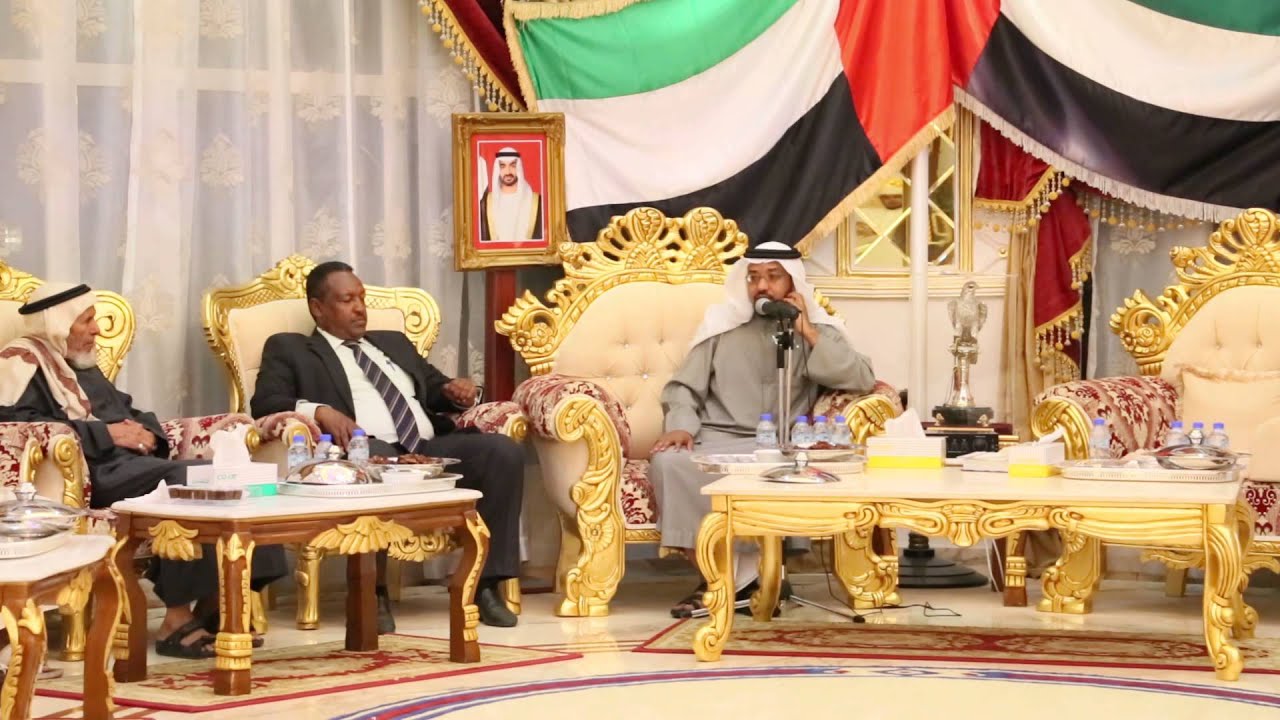 محاضرة عن المشاكل الاسرية يلقيها المستشار عبدالقادر عجال في مجلس الشيخ خالد بن طناف المنهالي