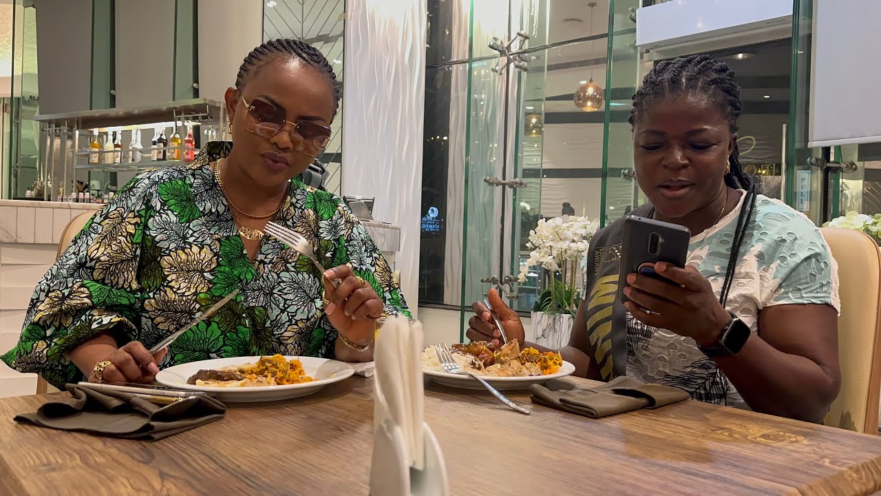 Nana AMA Mcbrown hangouts with Fans in Dubai 😊