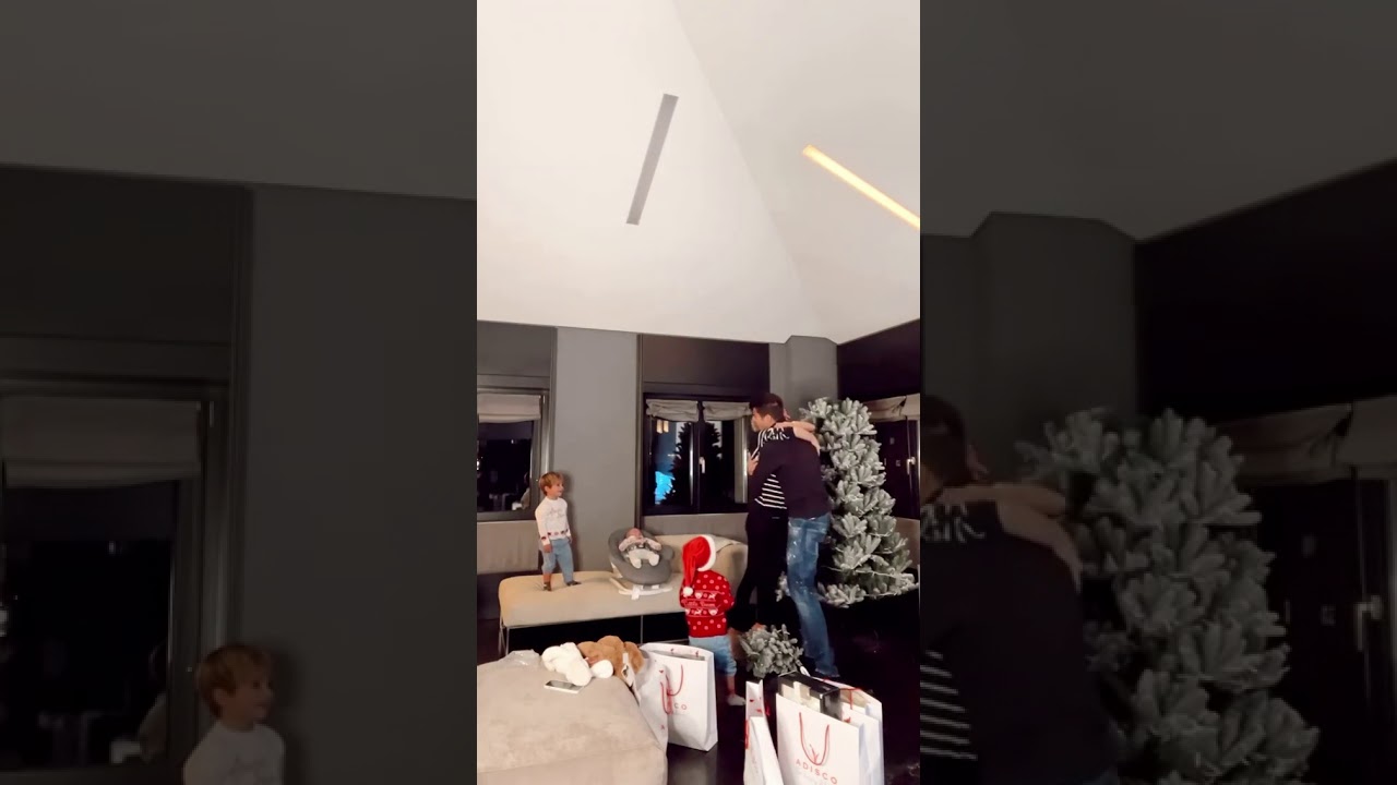 Alvaro Morata with the family part.3