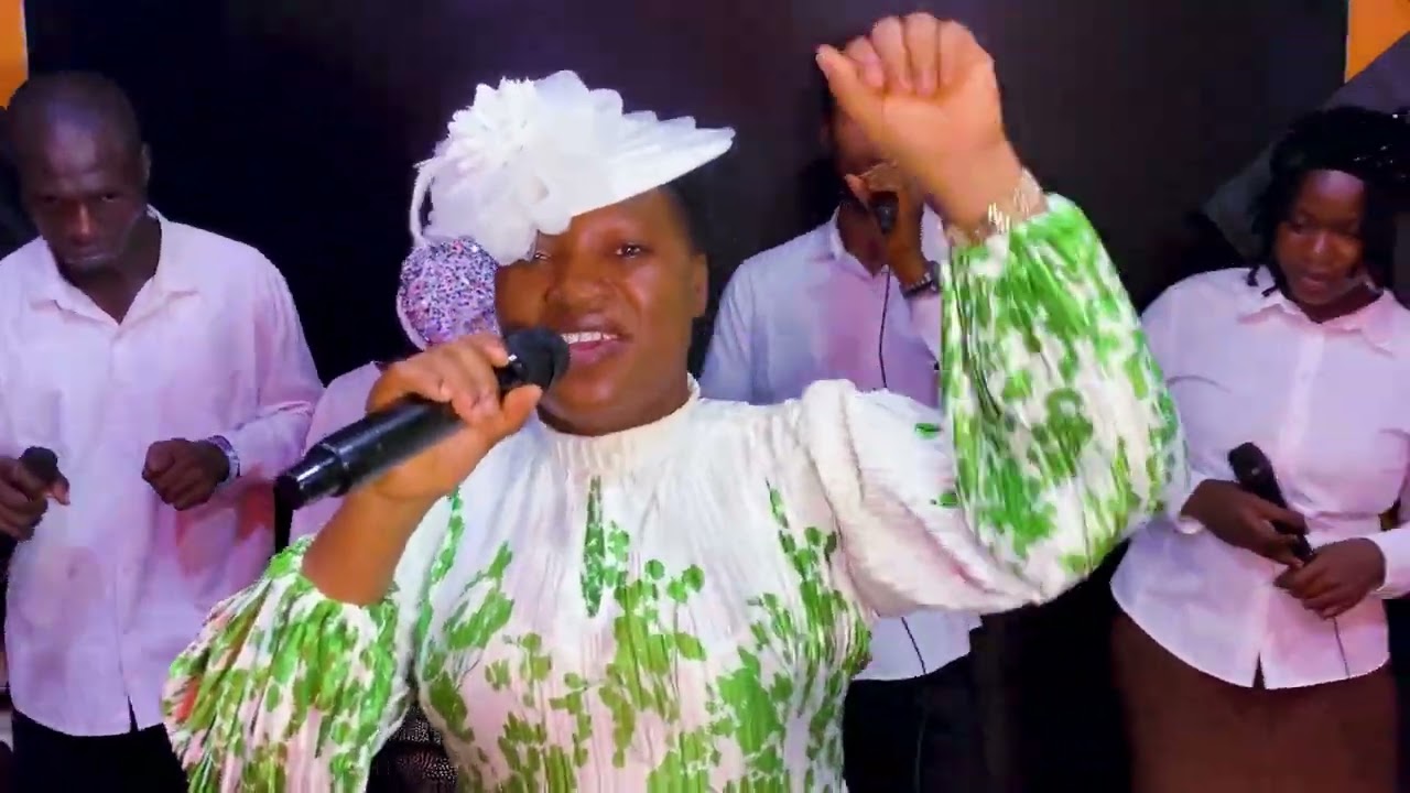 EBAMIKI (Ayanfeoluwanimi Ayobami)