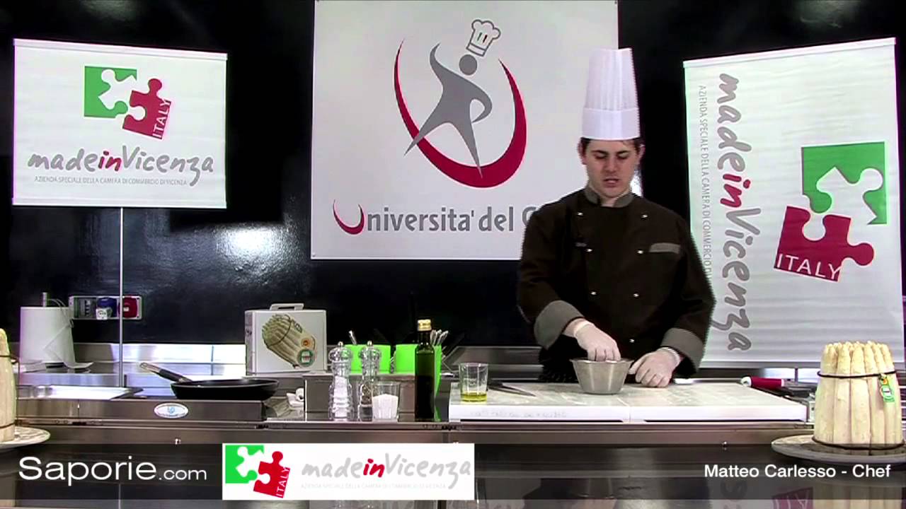 Saporie.com - Tagliatelle alle ortiche con asparagi bianchi di Bassano Dop, gamberi e finta bottarga
