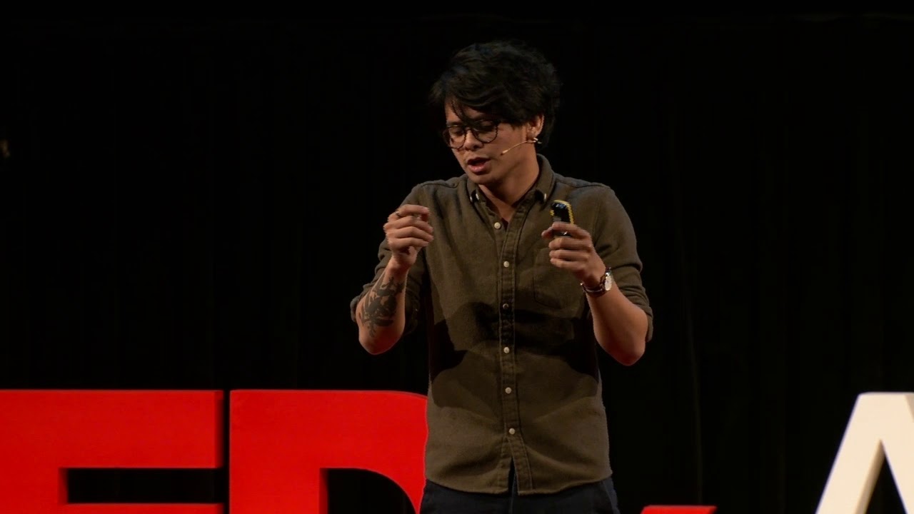 What makes a question flop? | Miguel Luis | TEDxAUCollege