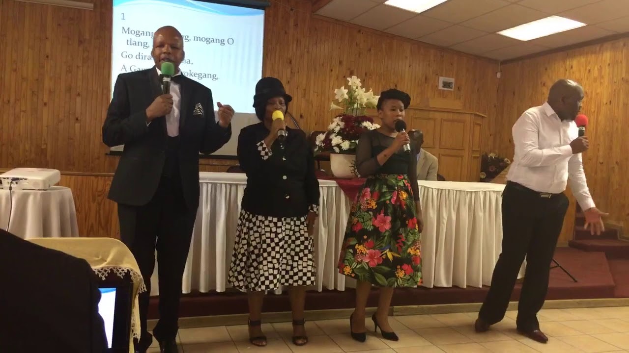Mogang o tlang! Montshioa International SDA church