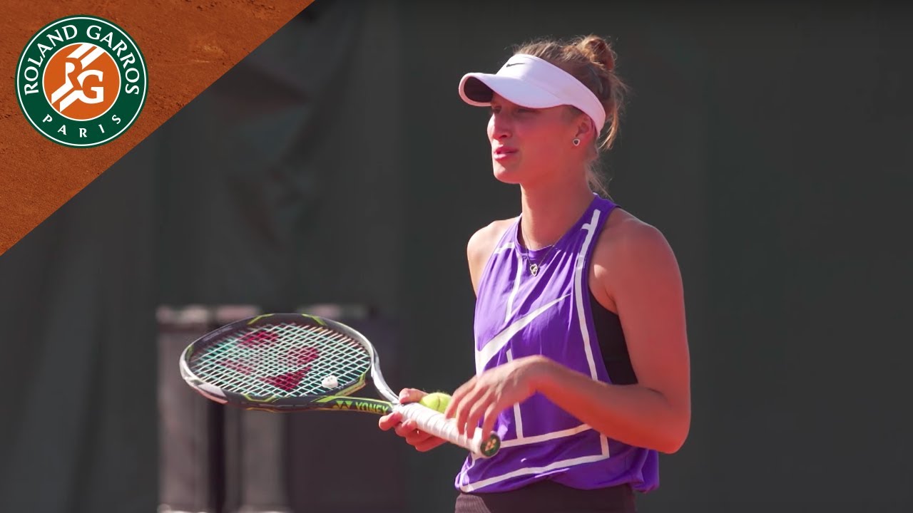 Portrait - Marketa Vondrousova | Roland-Garros