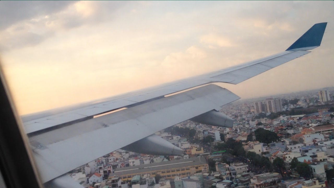 [VN772] Landing Tan Son Nhat Ho Chi Minh City Airbus A330-200