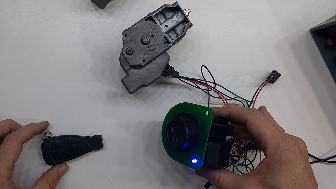 Removendo ELV das mercedes Antigas - NASSCAR Scanners