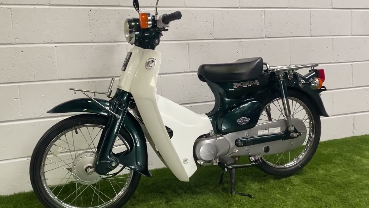 Year 2000 JDM Honda Super Cub C50 DX. Ref 9058