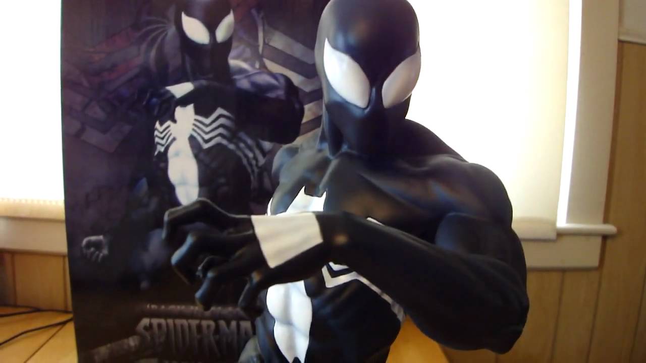 Spiderman Back in Black Sideshow Comiquette